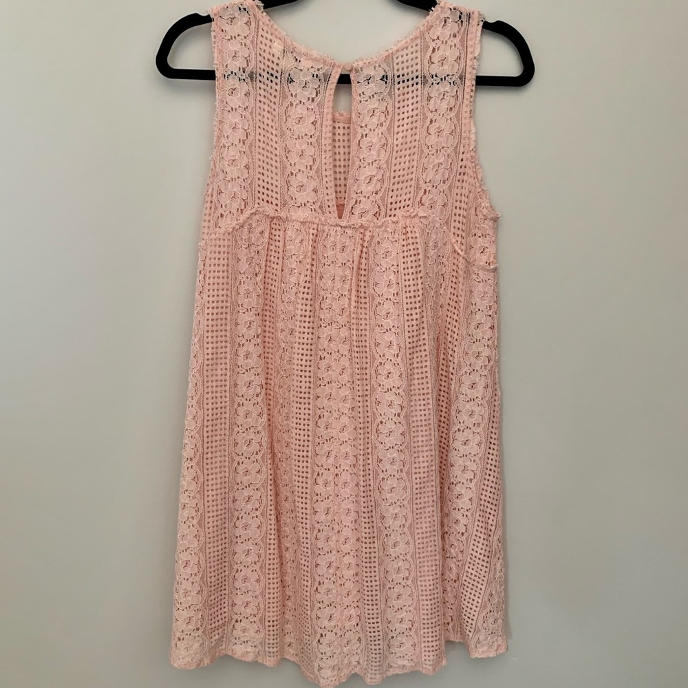UMGEE Women’s Sleeveless Shift Dress Light Peach Delicate Rough Cut Lace Lined S - Picture 2 of 11